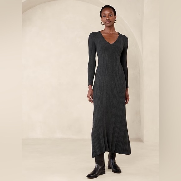 NWT! Banana Republic Cece Maxi Sweater Dress -Size  Small🍇 - Picture 5 of 12